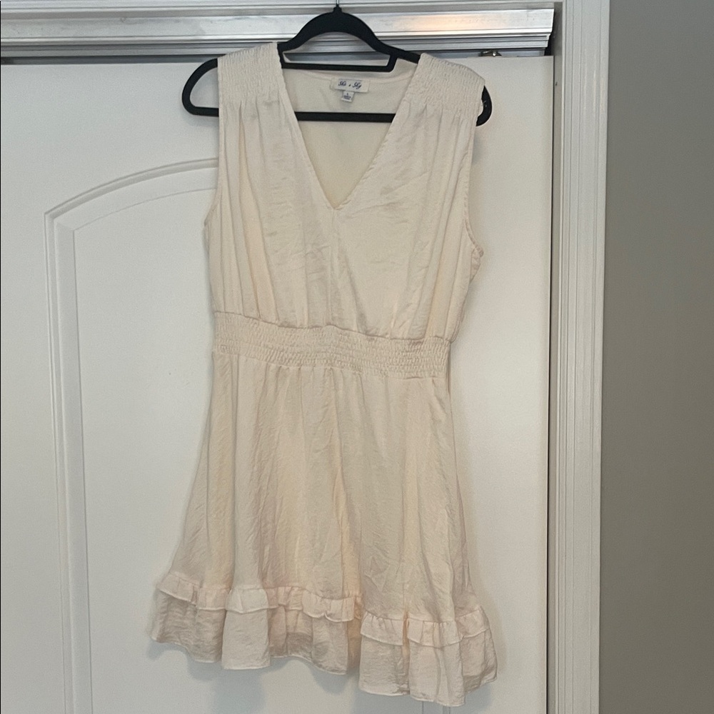 NWOT! She + Sky Cream Sleeveless Dress Size Large